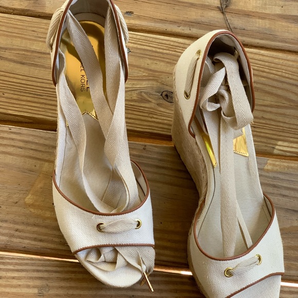 New without box Michael Kors wedges. - Picture 2 of 6